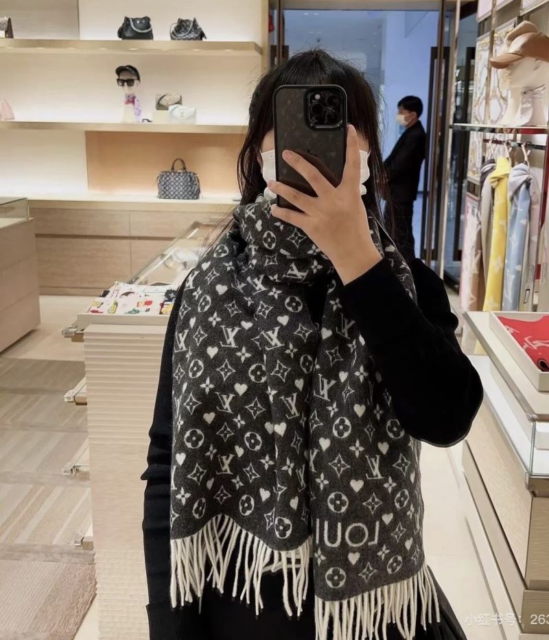 Louis Vuitton Scarf